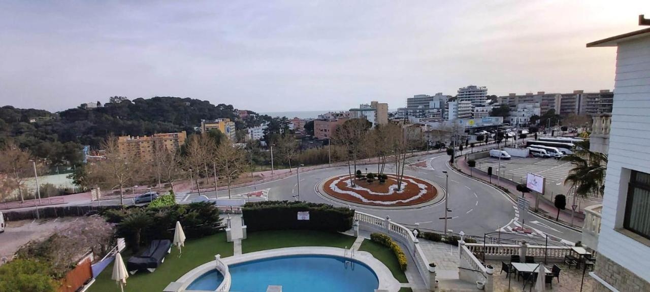 Hotel Bonsol Лорет де Мар Екстериор снимка